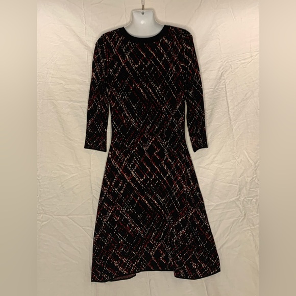 TAYLOR Dress - Picture 8 of 8